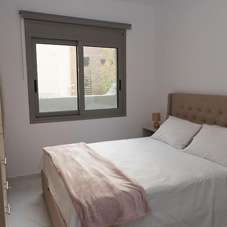 Rea Apartment Atene Esterno foto